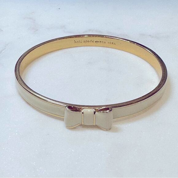 Kate Spade - "Take A Bow" Cream Enameled Bangle Bracelet - Picture 10 of 12